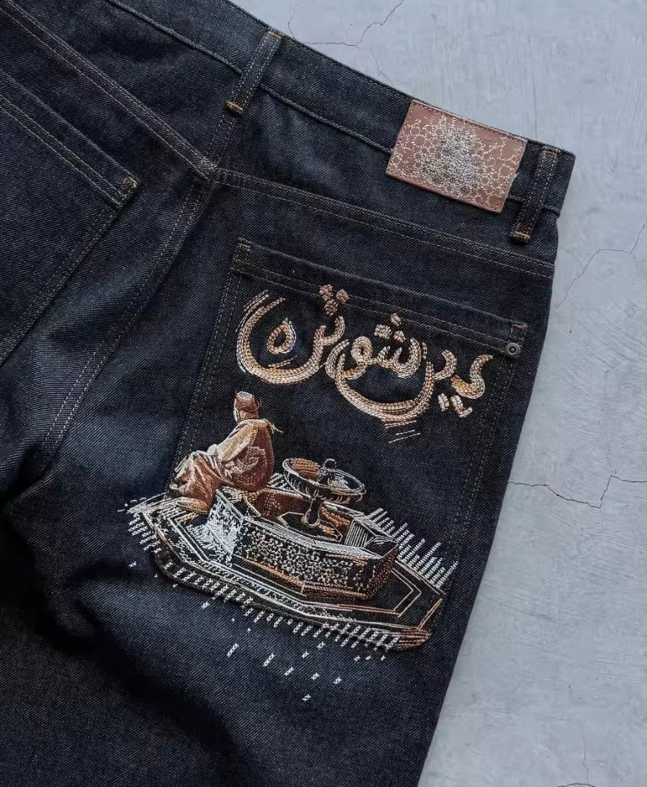 derschutze “aziza” black raw denim jorts